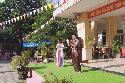 Sinh hoạt dưới cờ với chủ đề Tết Trung Thu cho em